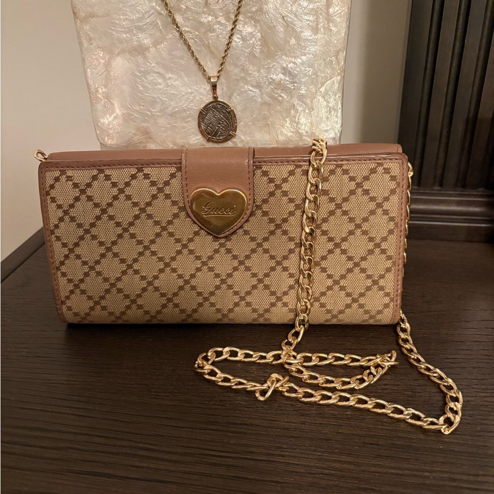 Gucci Beige Brown GG Canvas Heart Logo Chain Wallet Shoulder Bag